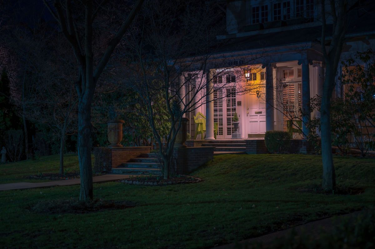 Einfamilienhaus im Abendlicht